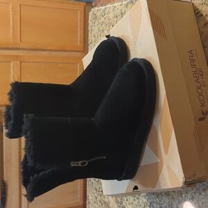 Kookaburra By UGG New Size 7